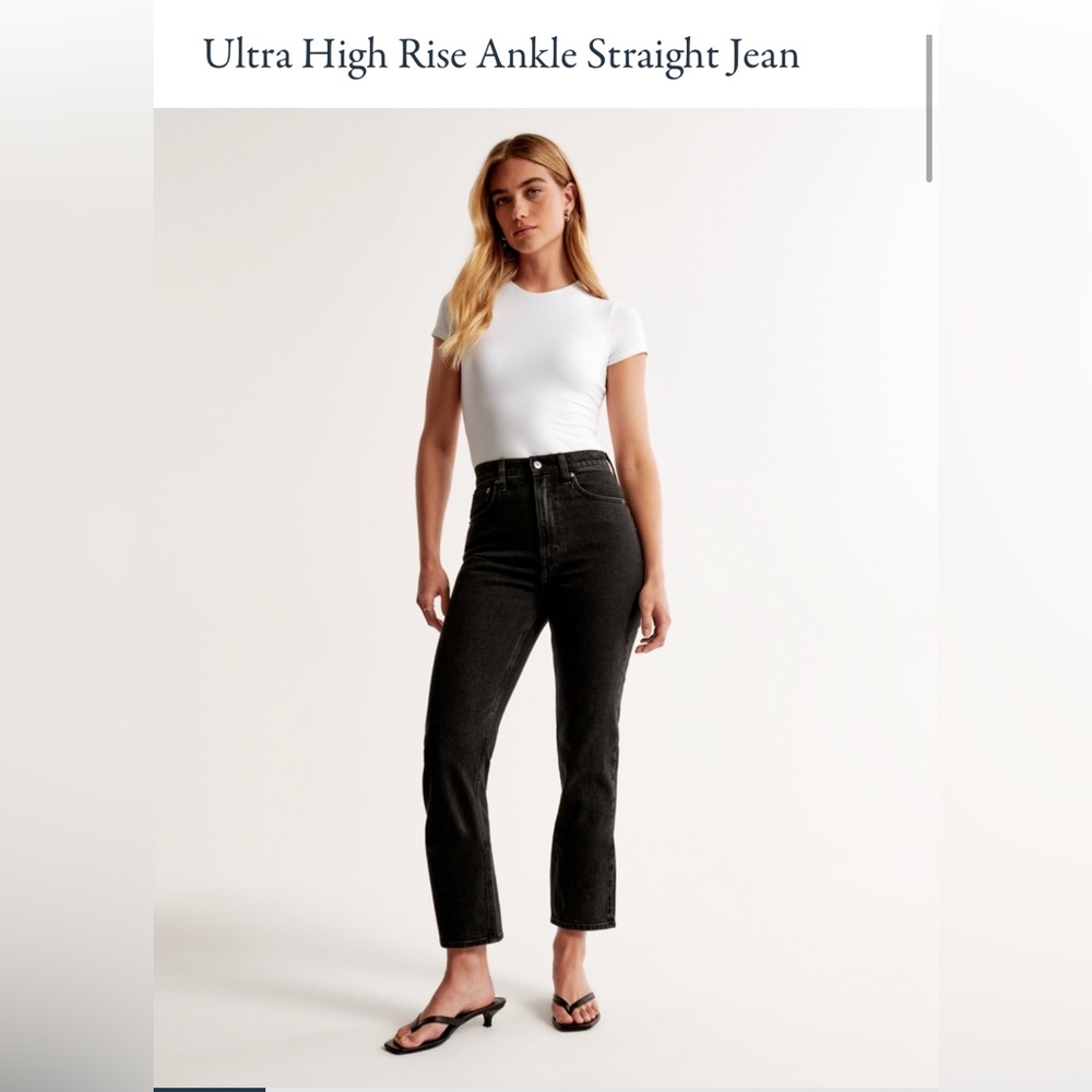 Abercrombie Ultra High Rise Ankle Straight Jean